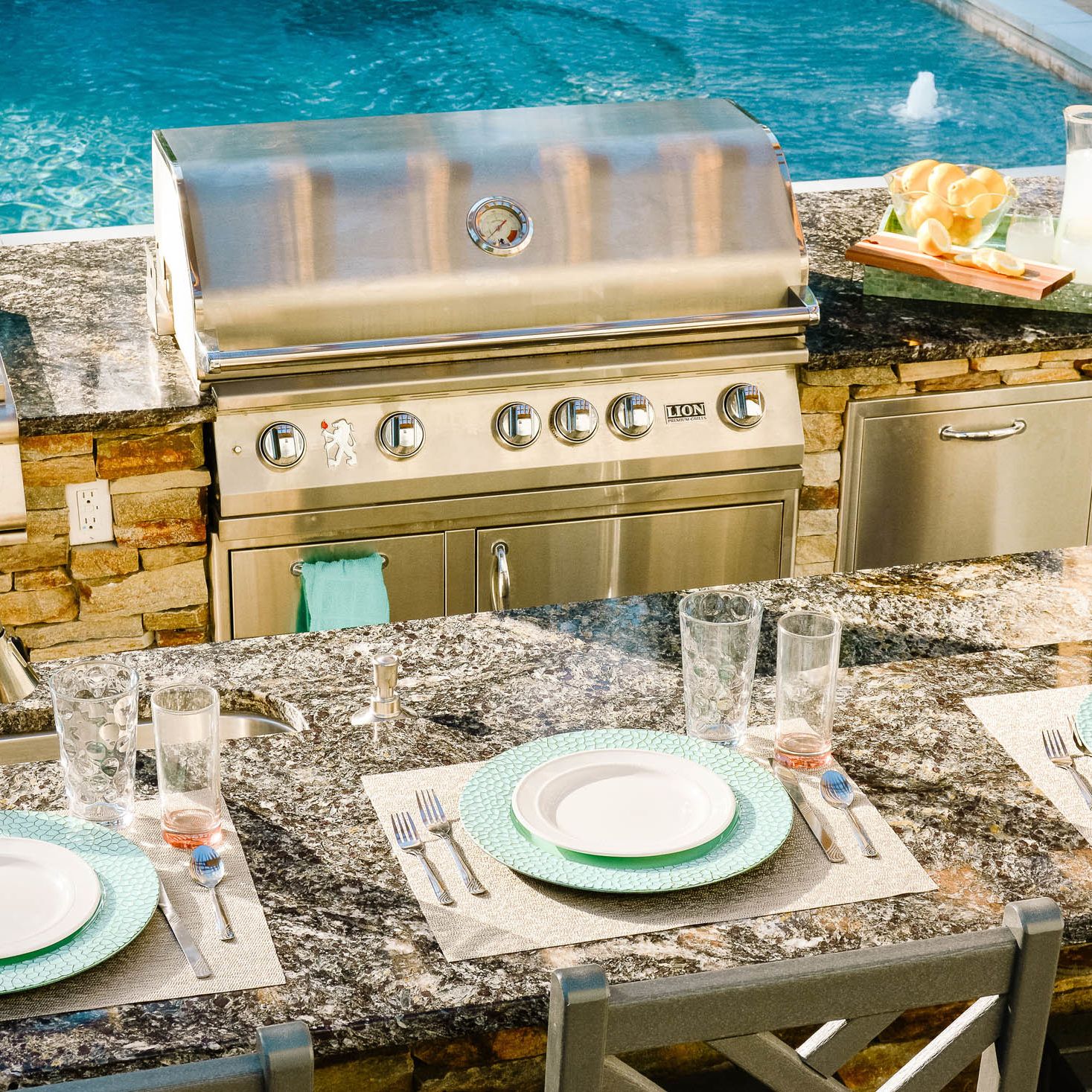 Outdoor Kitchen